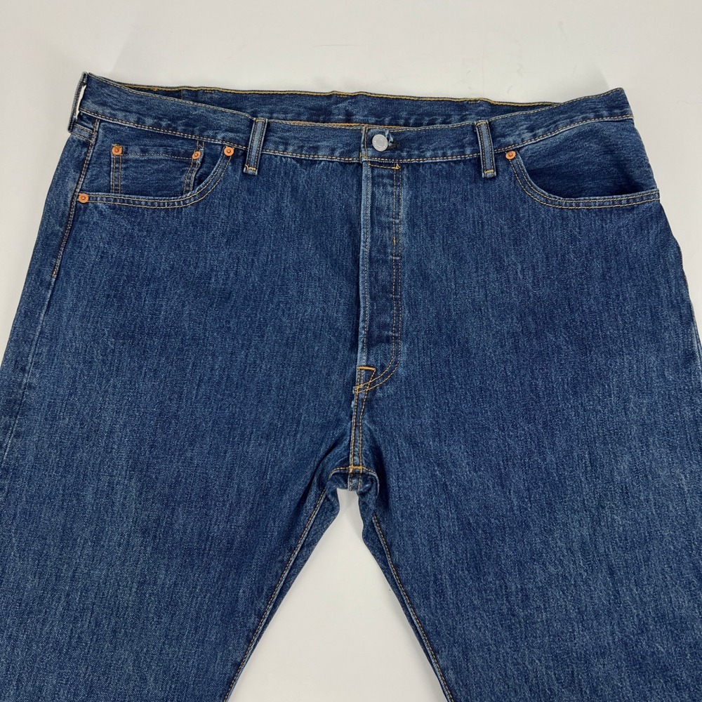 Levis 501 Original Fit Jeans Mens 44x30 Blue Denim Medium Wash Button Fly - Picture 4 of 9